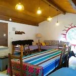 Bed & Breakfast Independante Piscine, Parc, Cuisine... Brézilhac