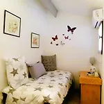 Bed & Breakfast Independante Piscine, Parc, Cuisine... 4*