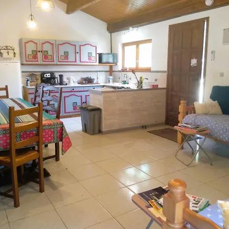 Independante Piscine, Parc, Cuisine... 4* Brézilhac