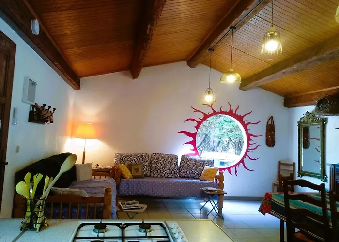 Independante Piscine, Parc, Cuisine... Bed & Breakfast Brézilhac
