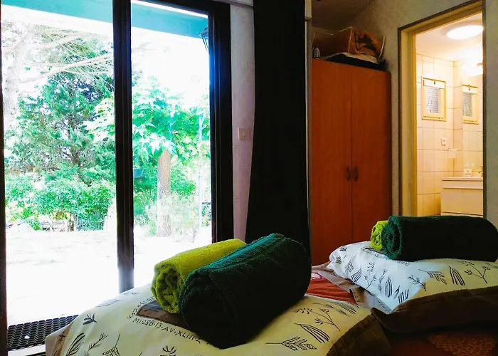 Independante Piscine, Parc, Cuisine... Bed & Breakfast