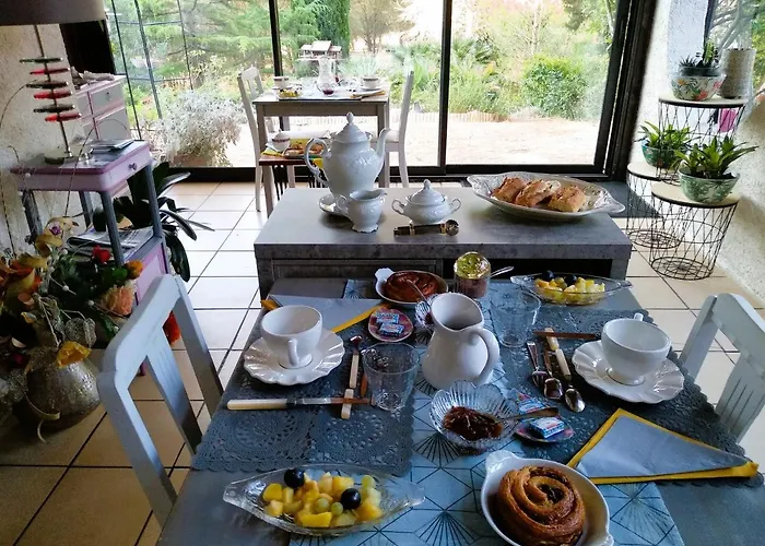 Bed & Breakfast Independante Piscine, Parc, Cuisine... 4*