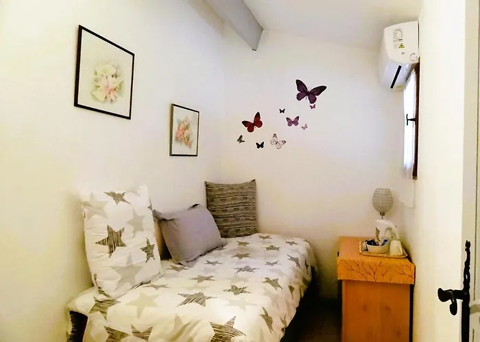Bed & Breakfast Independante Piscine, Parc, Cuisine... 4*